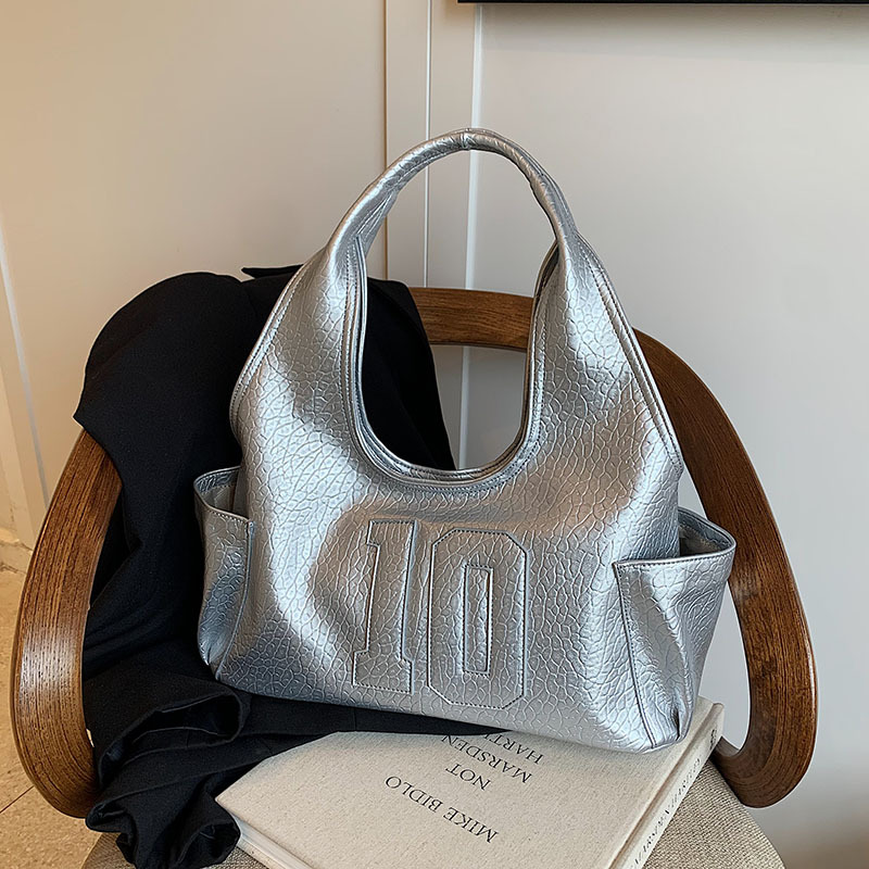 High-end underarm tote bag for women, Korean style trendy and fashionable single-shoulder bag, 2024 new Instagram niche trendy women's bag Specification drawing
