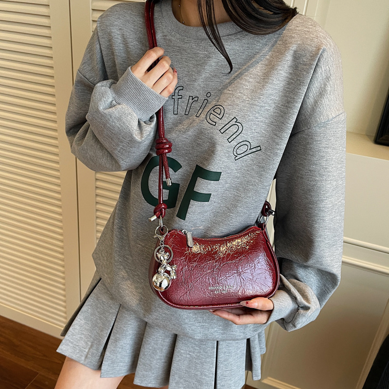 Summer bestseller niche underarm bag for women 2025 New stylish and versatile crossbody bag super popular solid color single-shoulder bag Specification drawing