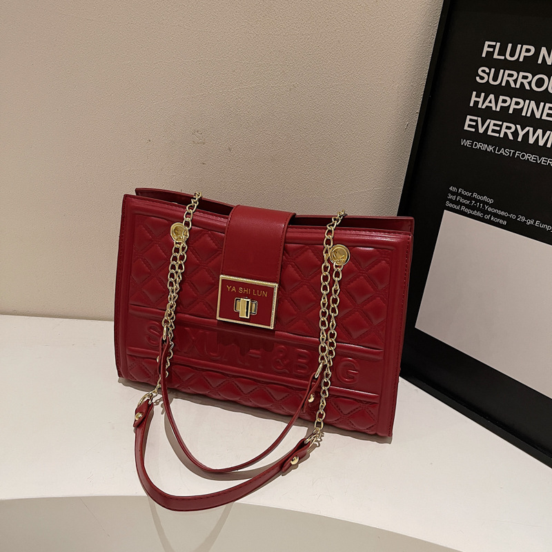 Korean niche fashion large-capacity bag for women, simple diamond-shaped chain tote bag 2024, high-end quality single-shoulder bag Specification drawing