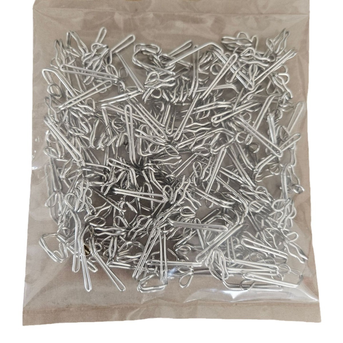 Butterfly curtain hooks, 50/100 pieces per pack, metal curtain hooks, bag hooks, and curtain accessory hooks are available in stock Item Picture