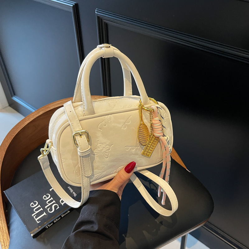 Handbag, commuter crossbody bag, women's bag, casual bag, 2025 new trendy INS single-shoulder bag, stylish and stylish bag Specification drawing