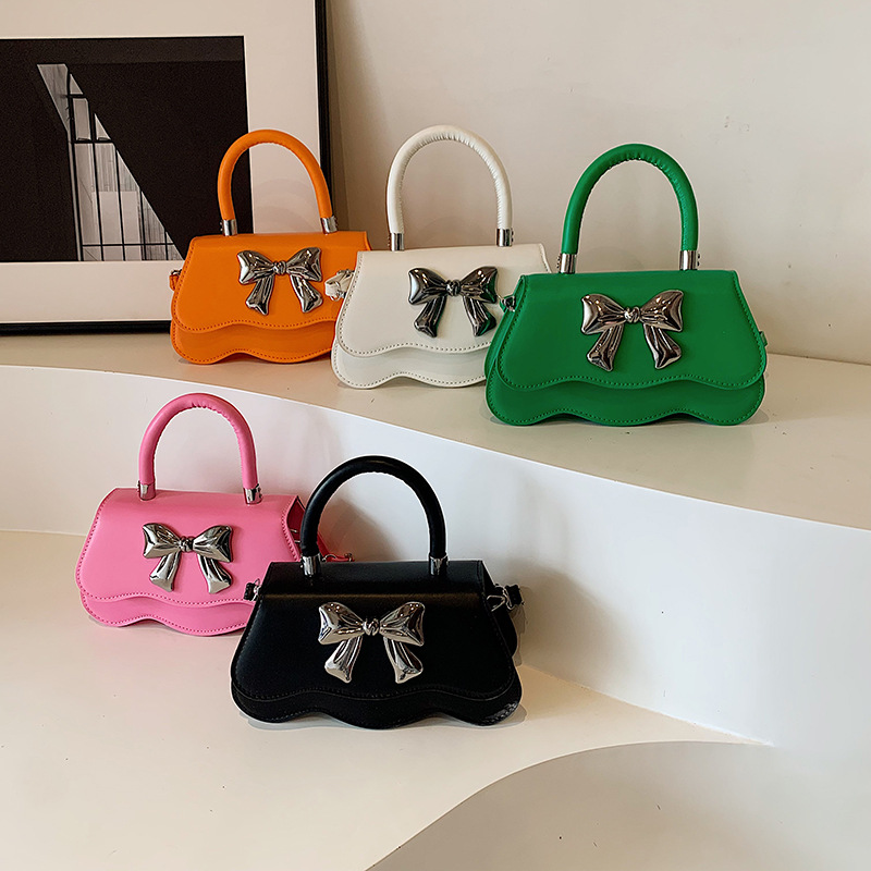 Sweet and cool bow hand-held small bag for women 2024 new spring, stylish and high-quality single-shoulder crossbody bag for women Application Scenario