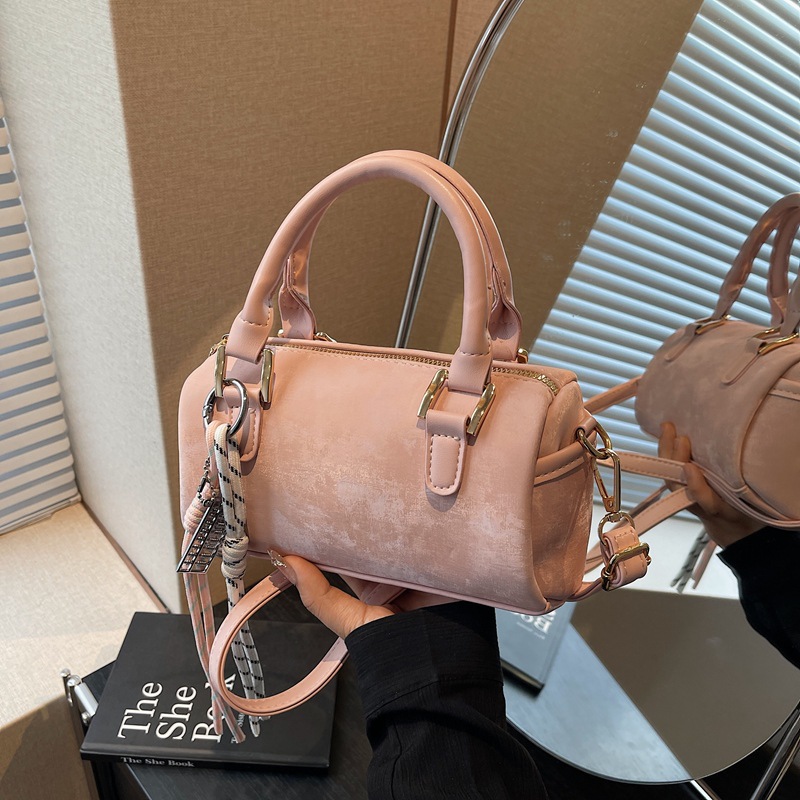 Retro and simple cylindrical handbag for women, 2025 new style, fashionable and versatile single-shoulder bag, crossbody commuting Boston bag full figure