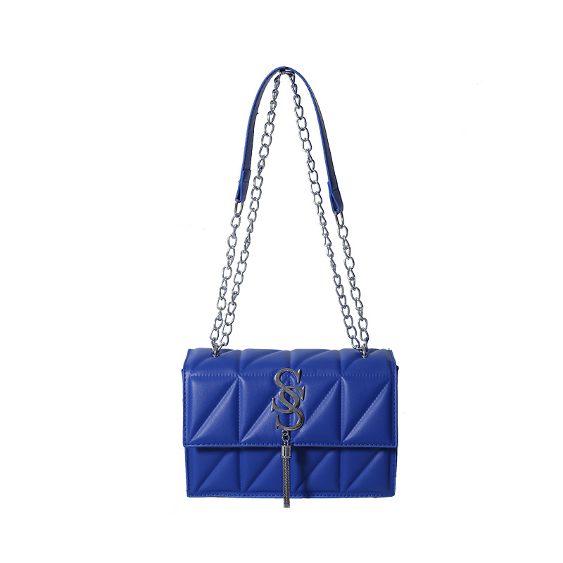 The stylish chain small square bag is a versatile and fashionable lady's single-shoulder bag with a texture of diamond-shaped embossed crossbody Item Picture