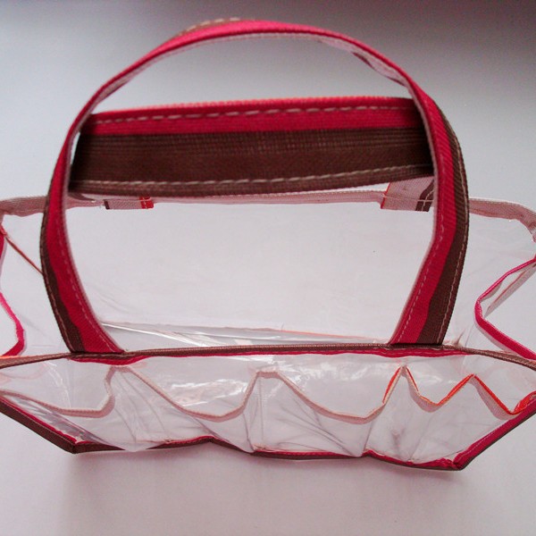 Modern and simple storage bag, transparent storage bag for women's cosmetics and toiletries, wall-mounted convenient handbag Specification drawing
