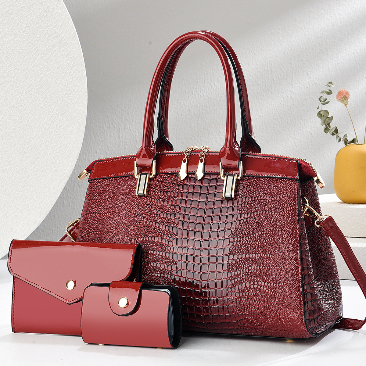 Bright leather handbag 2025, large-capacity women's new versatile zipper tote bun mother bag details Picture