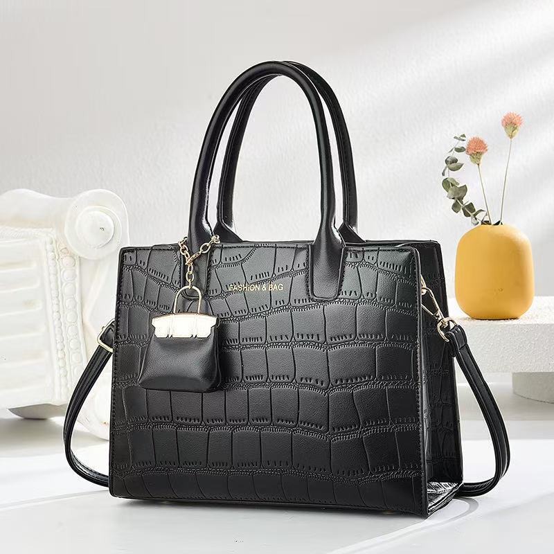 A simple and niche single-shoulder mother-and-child bag for women in 2025, featuring a high-quality crocodile pattern embossed large-capacity handbag for women full figure