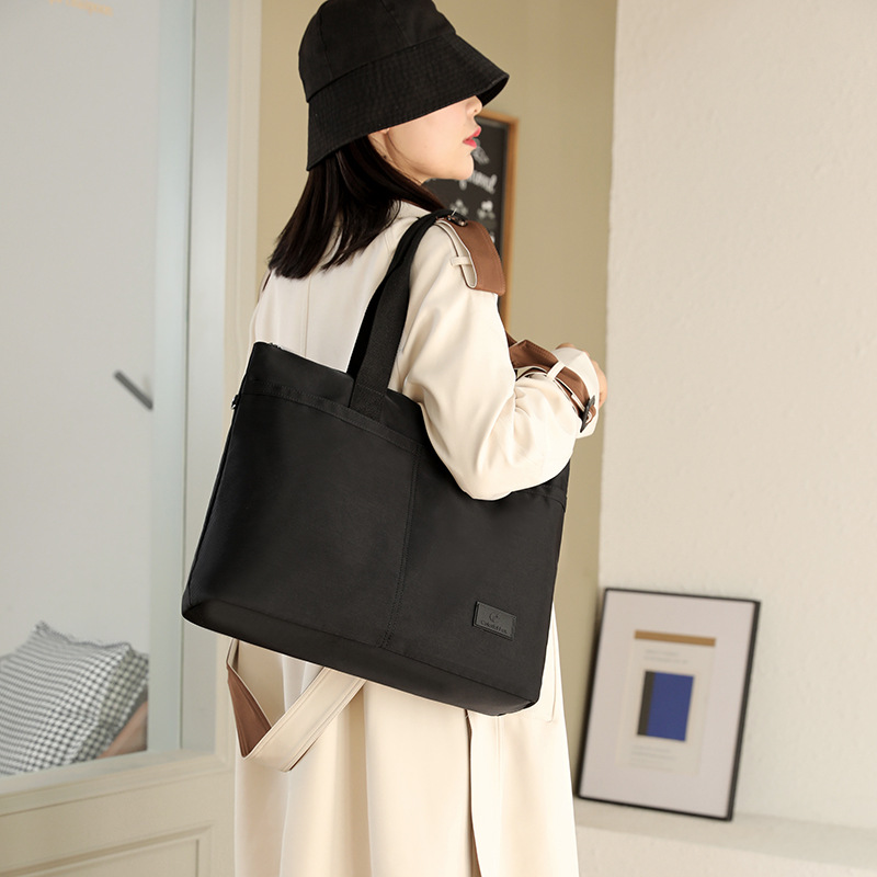 Cross-border exclusive large-capacity single-shoulder bag for women, water-resistant, fashionable and versatile underarm bag, trendy commuter tote bag details Picture