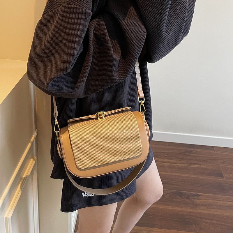 Cross-border high-end, light luxury and retro hand-held box bag for women 2025 new niche fashion patchwork single-shoulder crossbody bag Specification drawing
