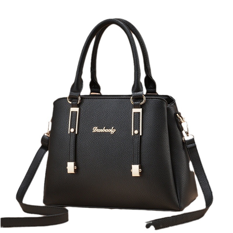 Red and fashionable Korean-style women's versatile single-shoulder crossbody bag, a grand and individual handbag for women, a new 2024 trend Item Picture