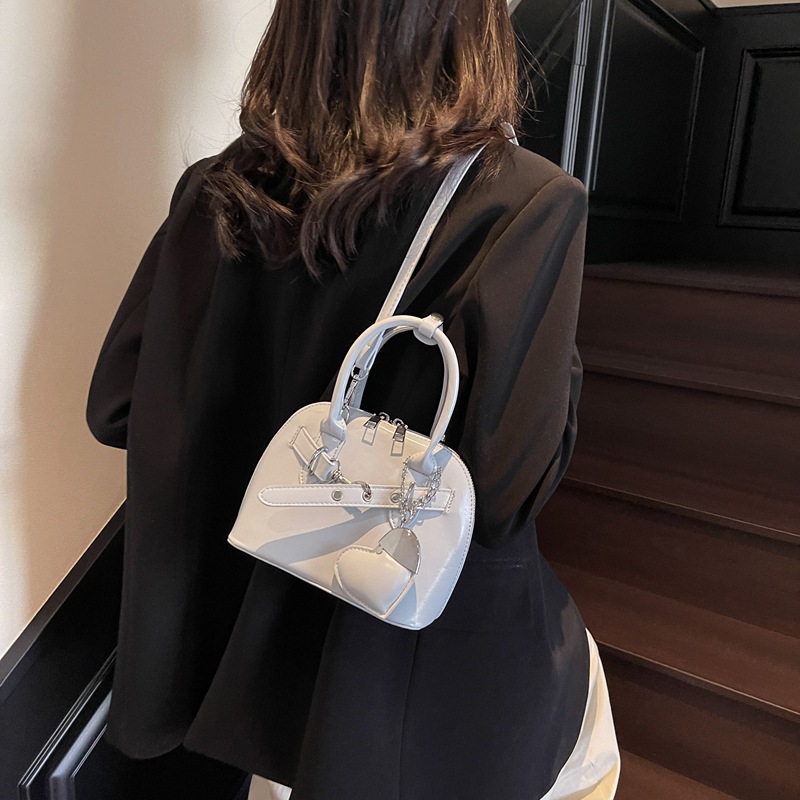 High-end hand-held shell bag for women 2025 new style, trendy, niche and fashionable, single-shoulder underarm bag, casual crossbody bag Specification drawing