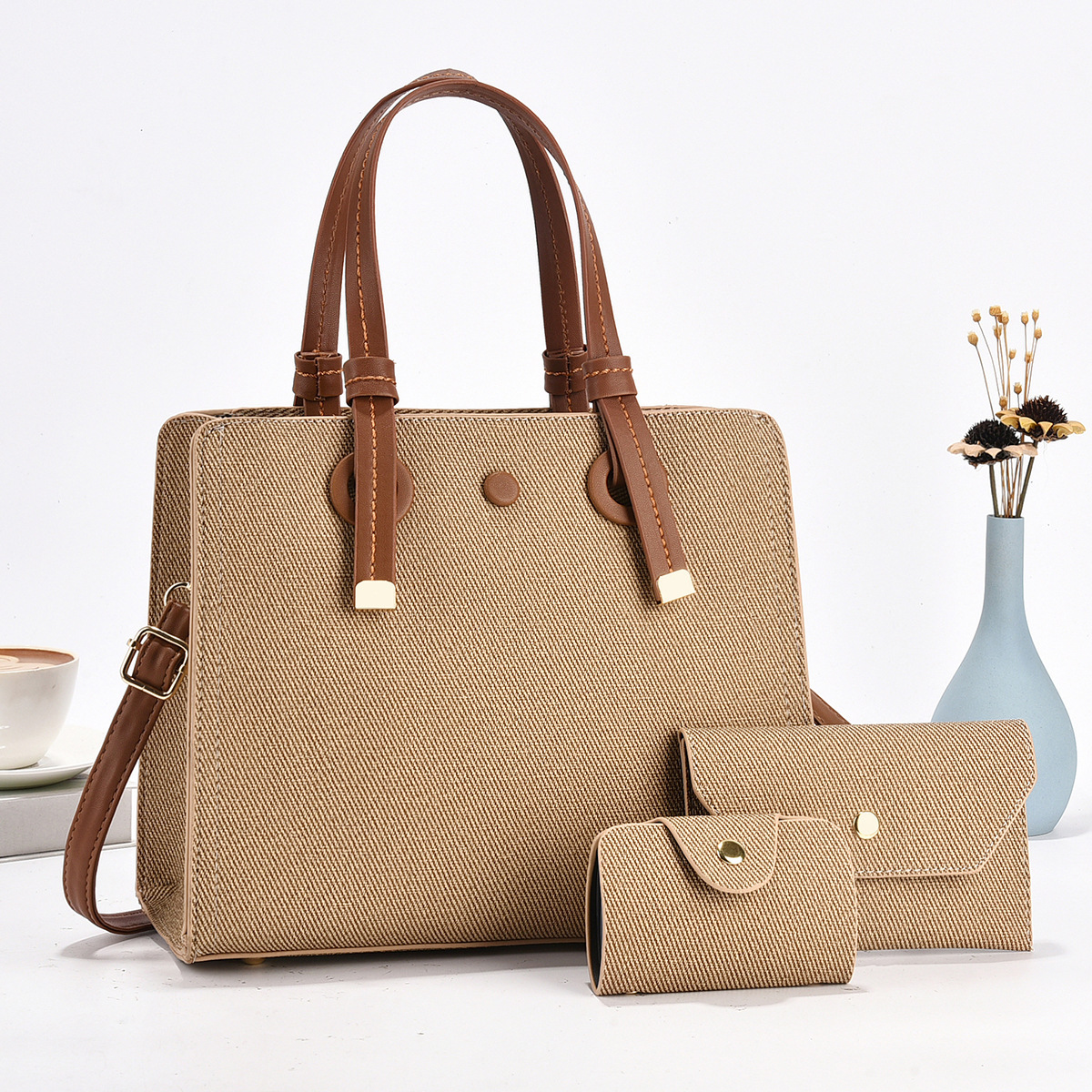 Women's bags for cross-border export, solid-color bags, women's commuting handbags, three-piece sets, simple and high-quality crossbody bags Application Scenario