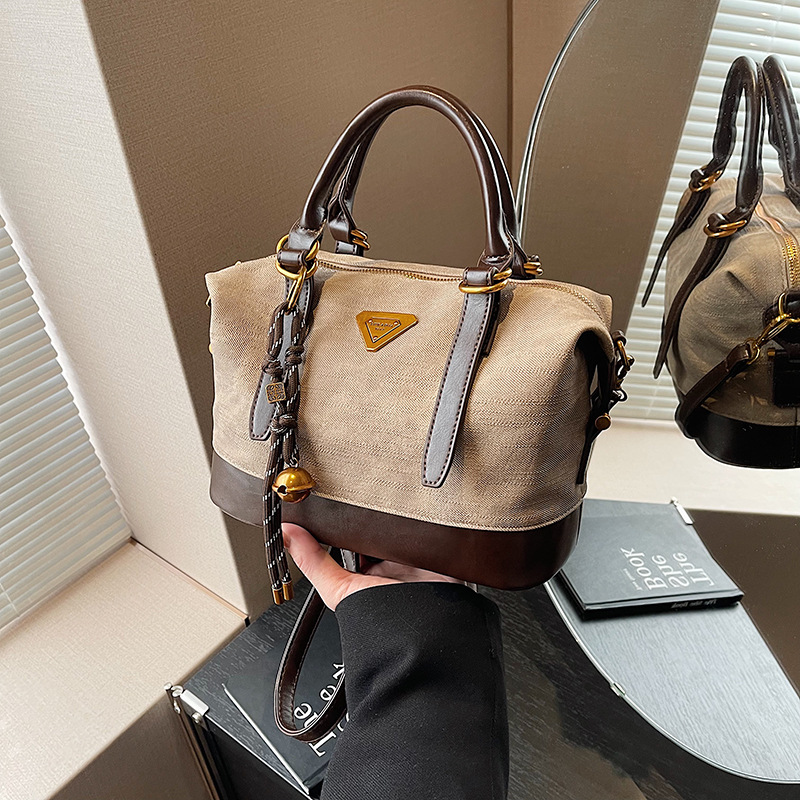 Casual handbag for women, 2024 new crossbody bag, winter fashion, super popular and versatile single-shoulder bag, commuting bag details Picture