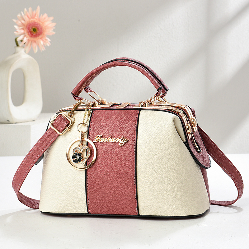 Original women's bag, 2025 new style commuting steel sandwich bag, large capacity bag, college students' single-shoulder large bag for class Application Scenario