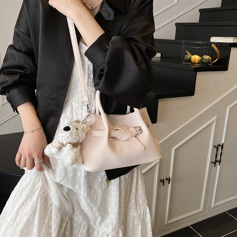High-end, fashionable, large-capacity hand-held bucket bag for women 2025, new style, stylish, light luxury, versatile single-shoulder crossbody bag Specification drawing