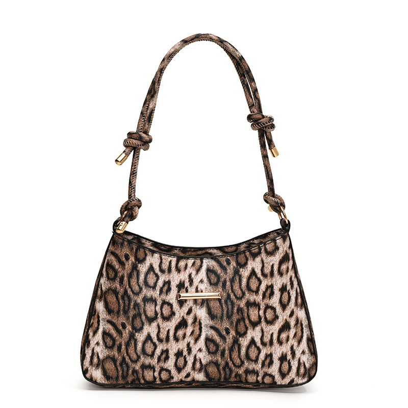 The leopard print large-capacity underarm bag is popular in autumn and winter. It's a new 2024 casual and commuting single-shoulder bag for women Item Picture