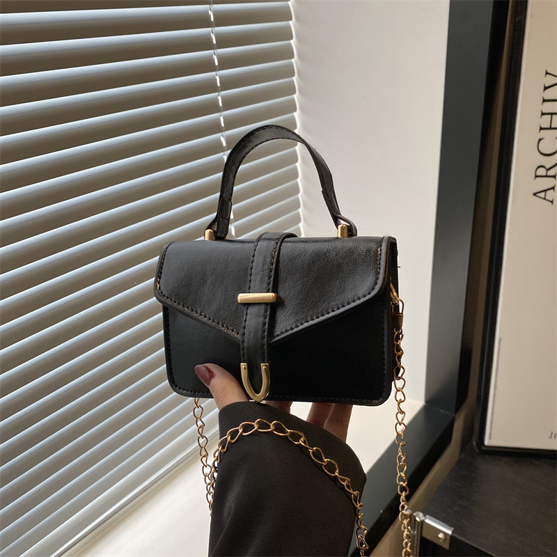 Casual small women's bag, Summer 2025 new style fashionable hand-held crossbody bag, high-end and versatile single-shoulder small square bag full figure