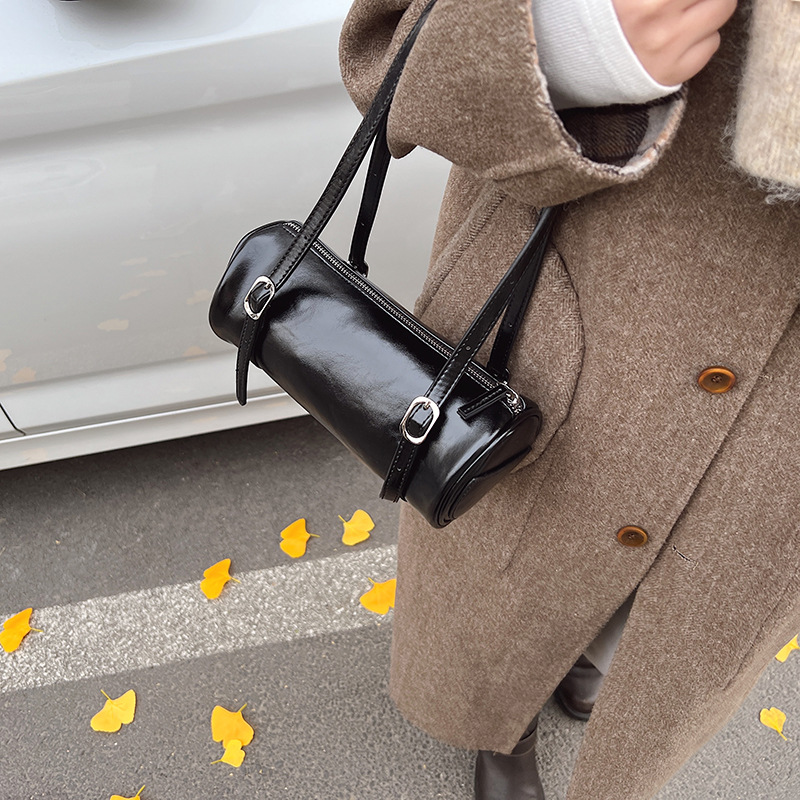 Korean version hand-held cylindrical bag PU simple and fashionable 2025 new single-shoulder bag for women, niche design, versatile underarm bag for women Specification drawing