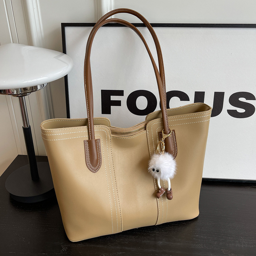 High-end commuter large bag for women, 2025 new style, trendy and versatile shoulder bag, fashionable and casual tote bag details Picture