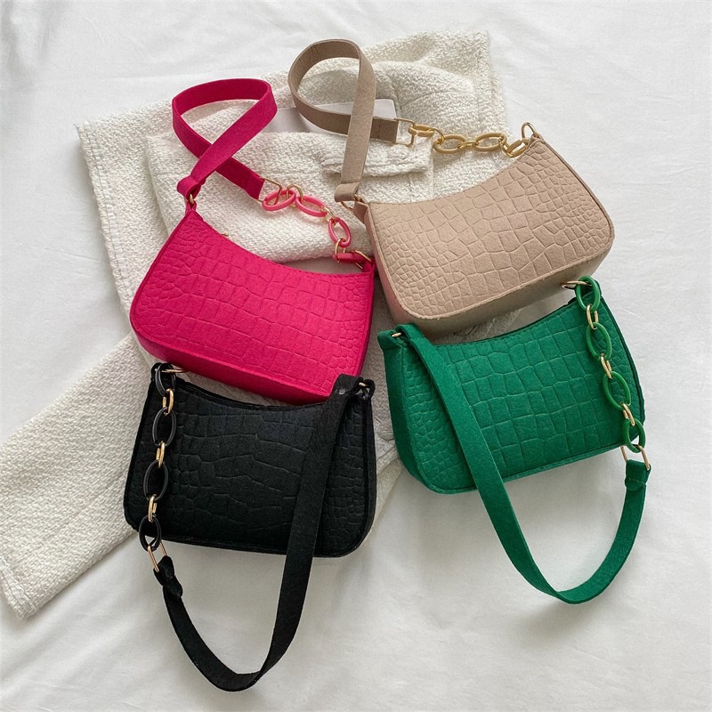 Single-shoulder bag for women, niche design, high-end texture, underarm bag, 2023 new crescent-shaped saddle bag, handbag full figure