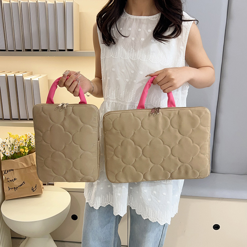 Cute color-blocking and patchwork handbag, women's embossed large-capacity fashionable commuting handbag, cross-border trend Specification drawing