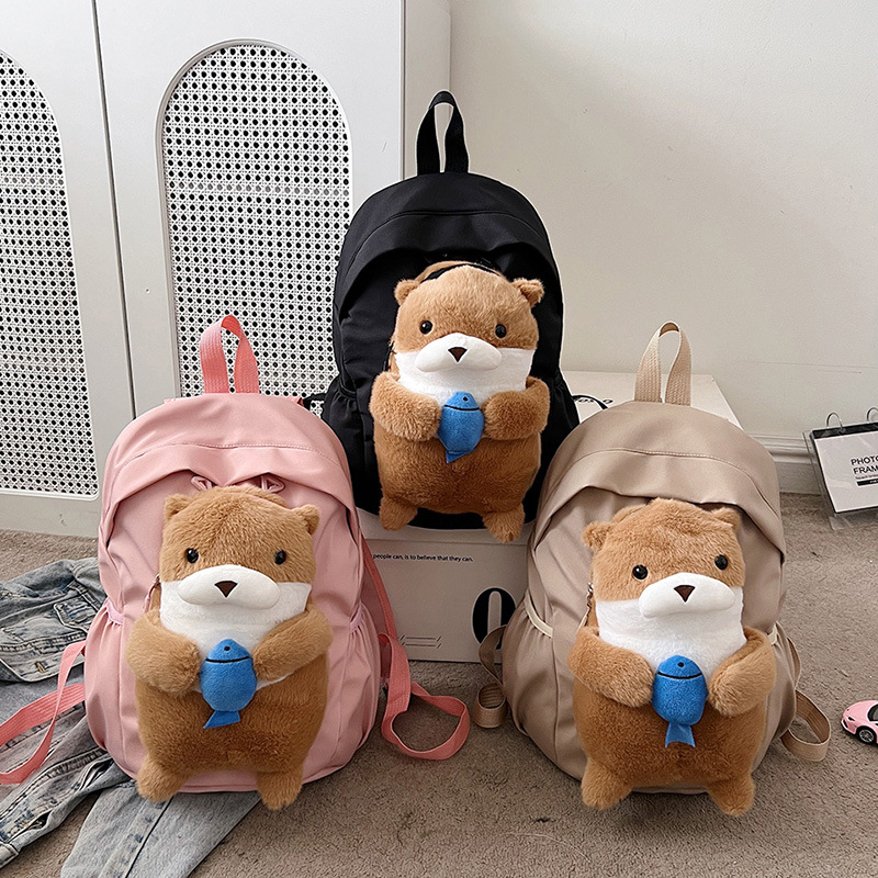 The new cartoon capybara backpack is stylish and versatile for commuting. It has a large capacity and a cute plush bag that can hold A4 textbooks full figure