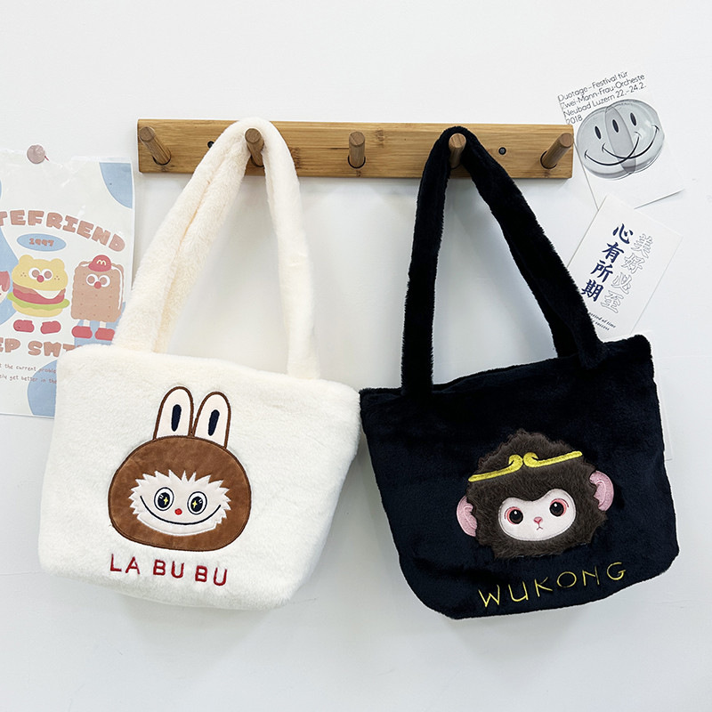 New cute hand-held shoulder bag, a cute cartoon storage bag with a girlish heart, large-capacity student single-shoulder backpack, birthday gift full figure