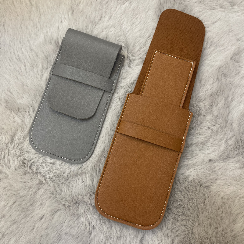 New in-stock PU leather watch storage bag, scratch-resistant portable watch storage bag, travel flip cover portable watch bag Application Scenario