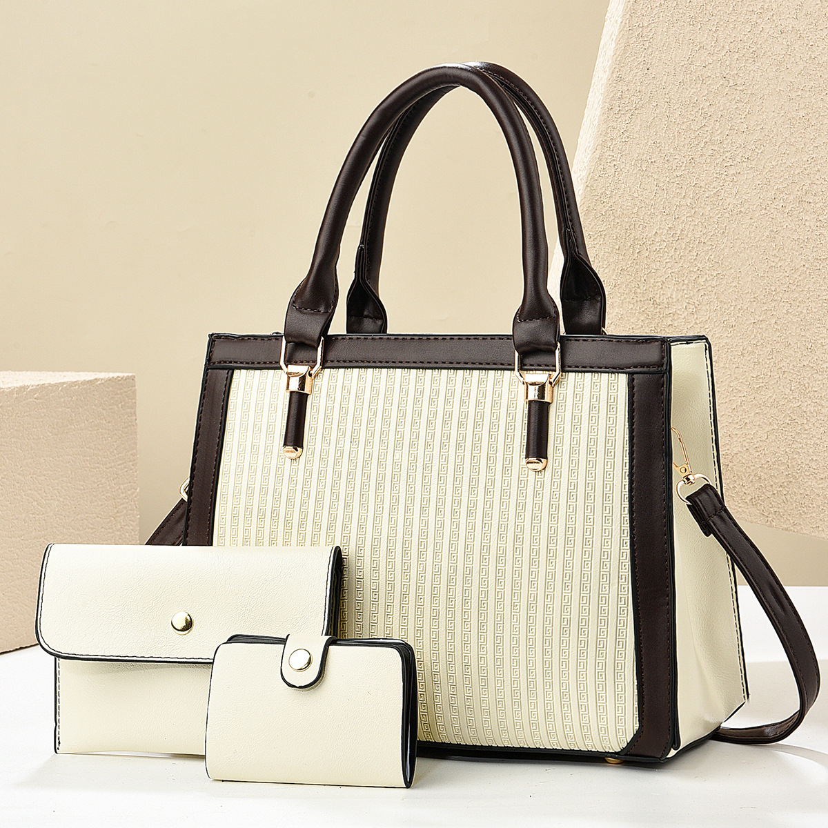 A versatile new high-appearancelevel striped mother and child bag set of three pieces, a high-end multi-layer large-capacity single-shoulder bag for cross-border use details Picture