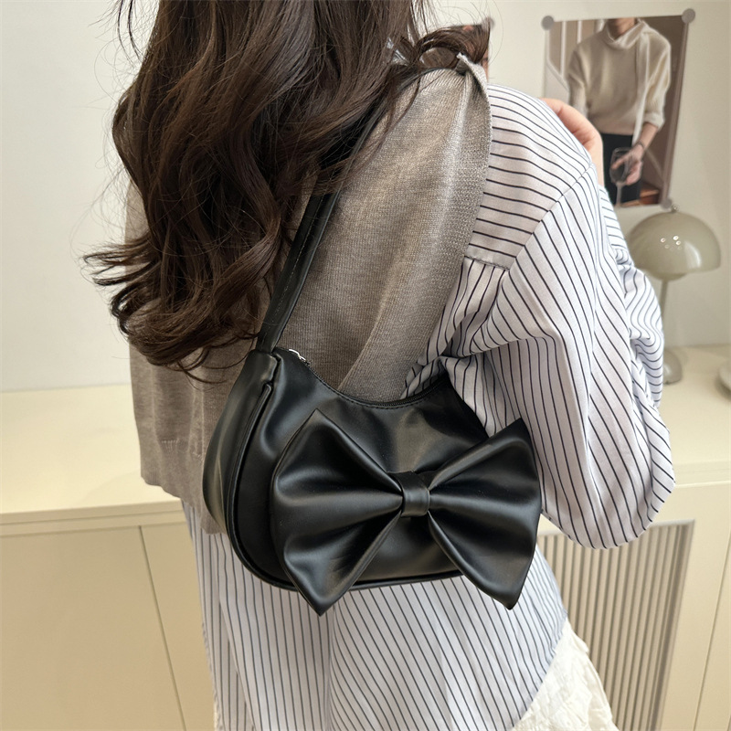 The new Chanel style elegant and sweet women's bag is a Korean-style trendy small bag with a bow-shaped texture and a single-shoulder bag Specification drawing