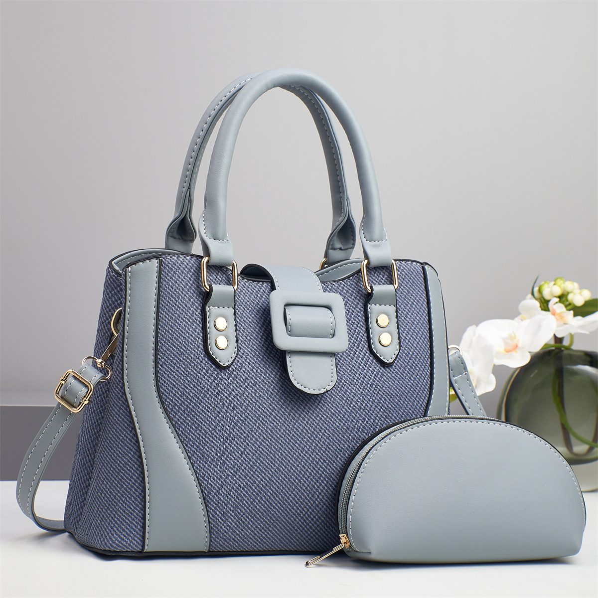 The new patchwork fashionable mother-and-child bag is versatile for cross-border use. It has a large capacity handbag and a high level of appearance. The single-shoulder bag is light, luxurious, elegant and trendy details Picture