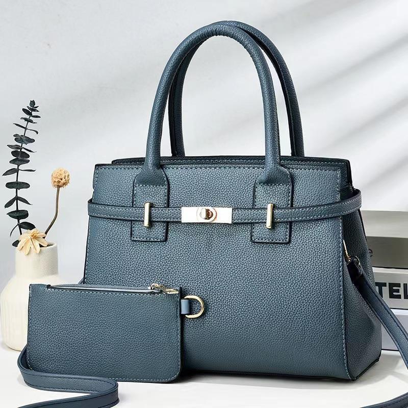 The 2023 new fashionable and trendy litchi pattern mother-and-child handbag is a casual and versatile single-shoulder crossbody bag Specification drawing