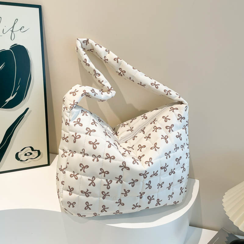 French ins large-capacity floral canvas bag for women's 2024 autumn/winter new casual and versatile crossbody bag full figure