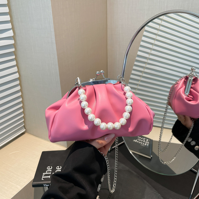 Dinner bag, Yunduo handbag, cross-border pleated clip bag, high-end chain bag, new casual and fashionable crossbody bag full figure