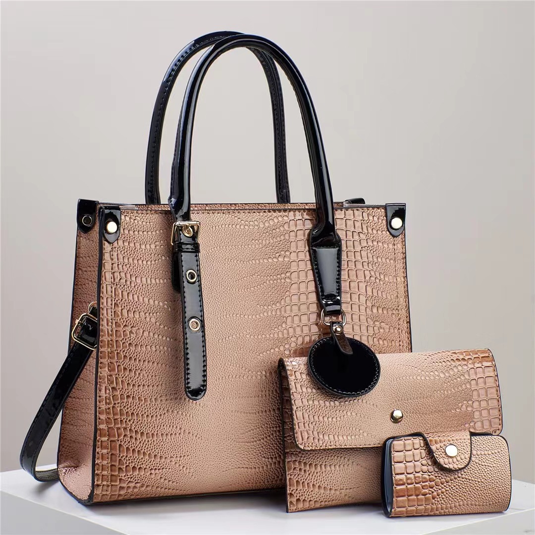 2024 Tote bag Large bag High-end women's handbag, foreign trade women's bag large capacity pu crossbody women's bag three-piece set Application Scenario