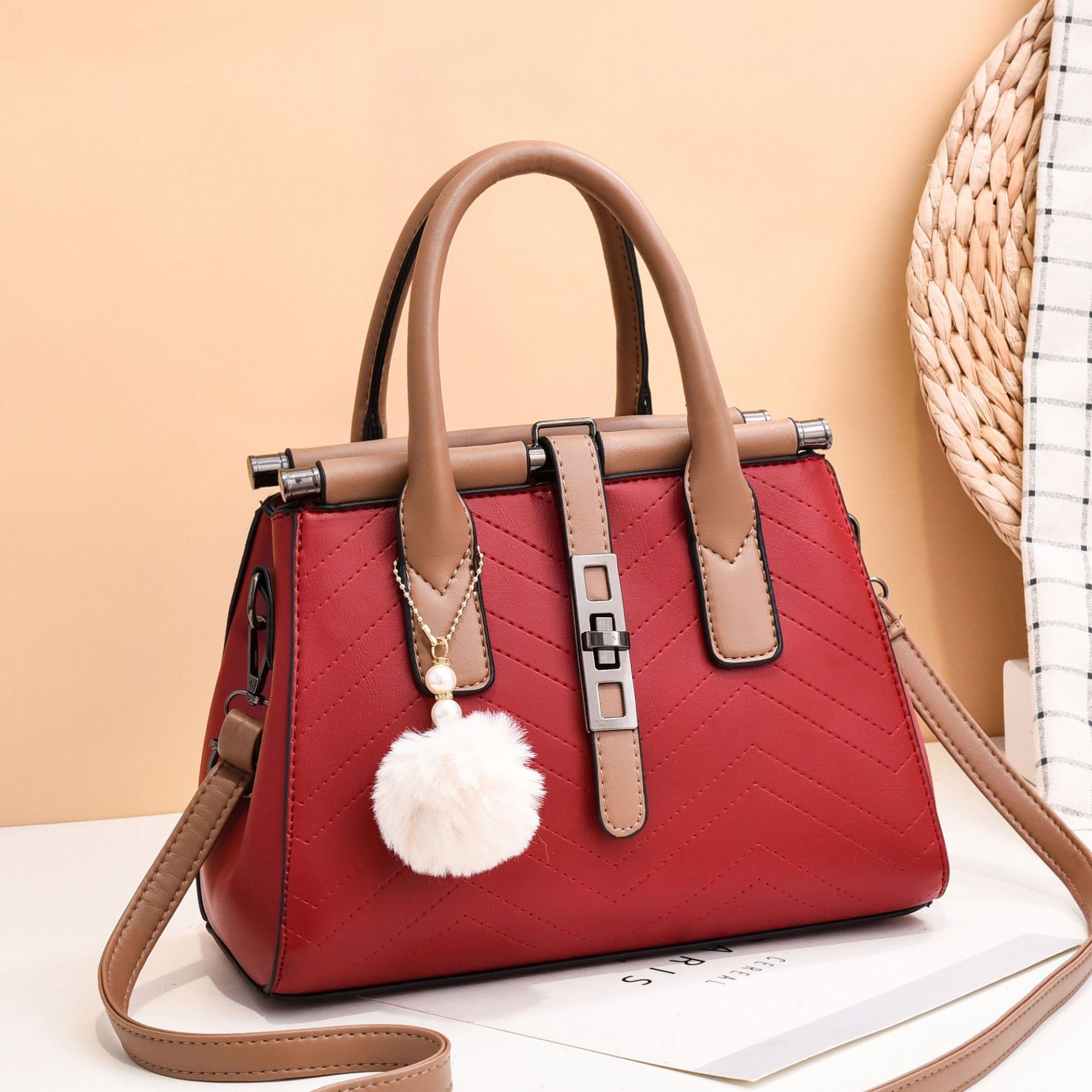 Cross-border women's bag 2022 New style Women's bag, European and American trendy and elegant embroidered thread handbag, fashionable hand-held shoulder crossbody bag Specification drawing