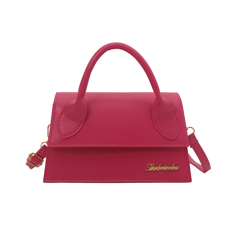 In the summer of 2025, a new and niche design single-shoulder bag for women is in vogue. This year, a small square crossbody bag for women is popular Item Picture