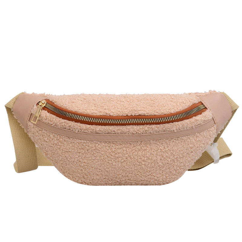 New trendy small crossbody bag for women 2023, Japanese-style plush single-shoulder bag, Korean-style fashionable, casual and versatile underarm bag Item Picture