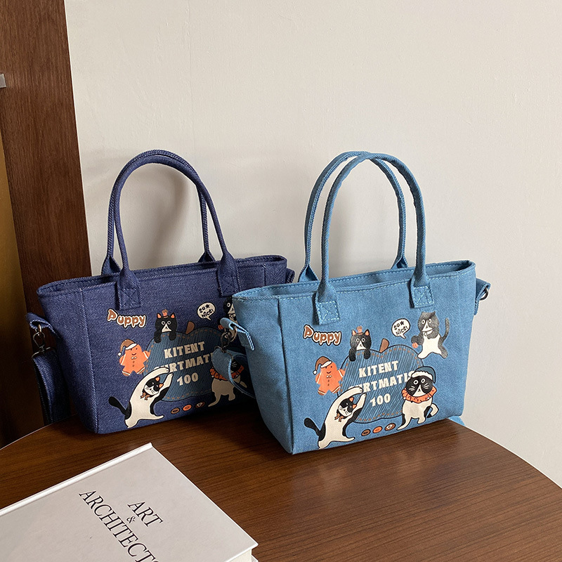 Casual large-capacity denim bag for women, 2025 new style commuting versatile crossbody bag, fashionable handbag tote bag Application Scenario