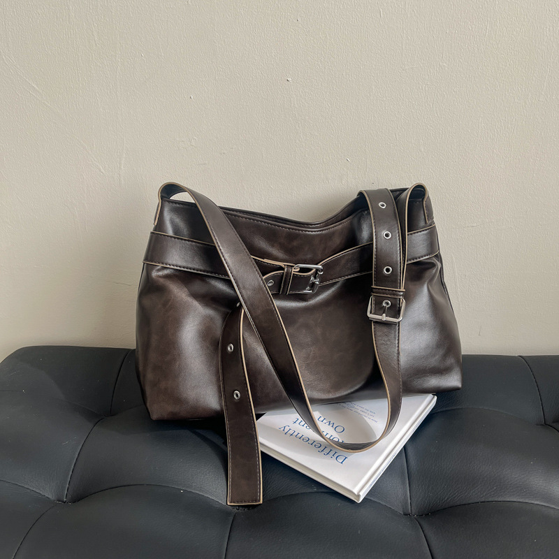 High-end retro trendy women's 2024 new model Maillard single-shoulder bag, large-capacity commuter crossbody bucket bag Specification drawing