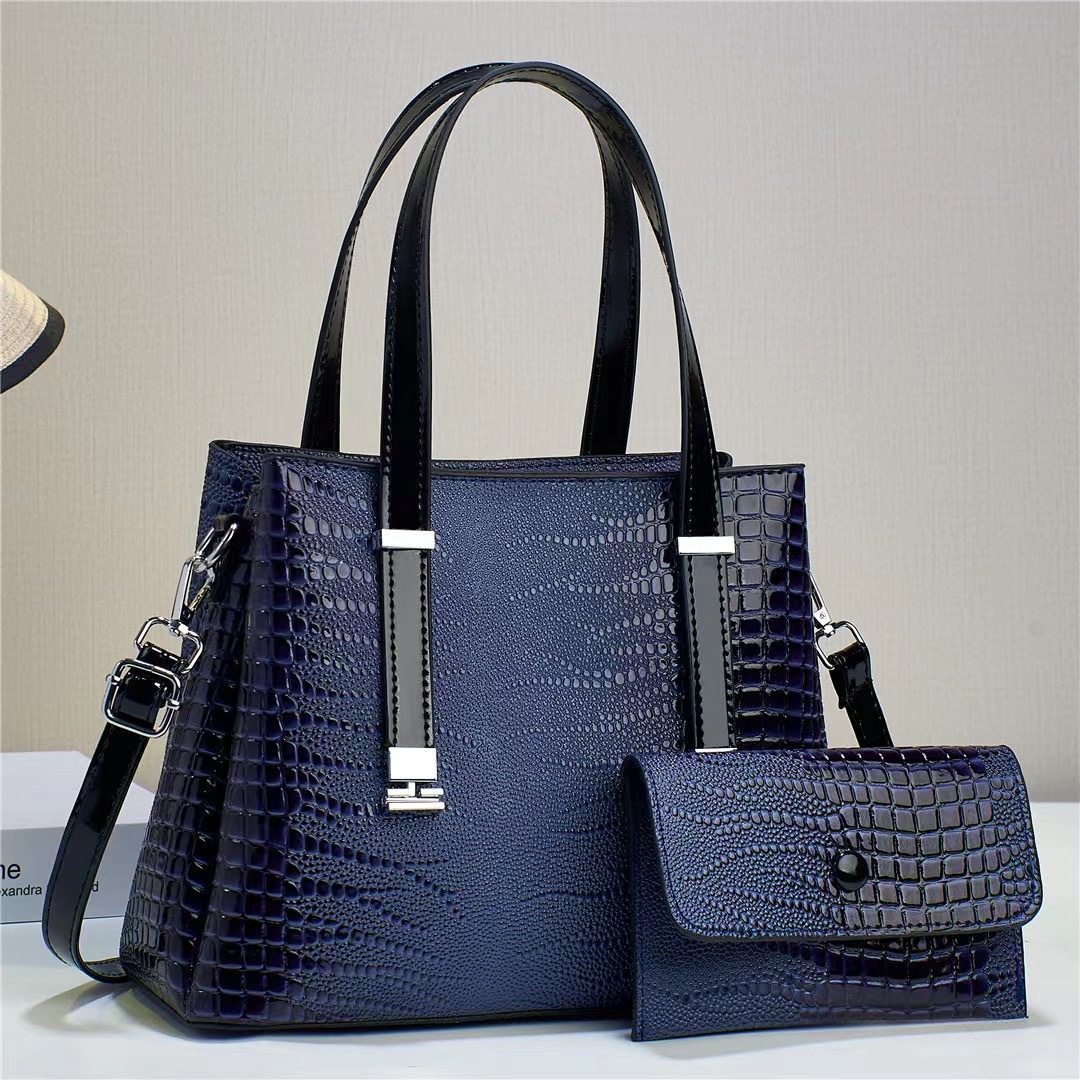 2024 New shiny leather lizard pattern two-piece set, large-capacity, high-quality single-shoulder crossbody women's bag of foreign trade quality details Picture