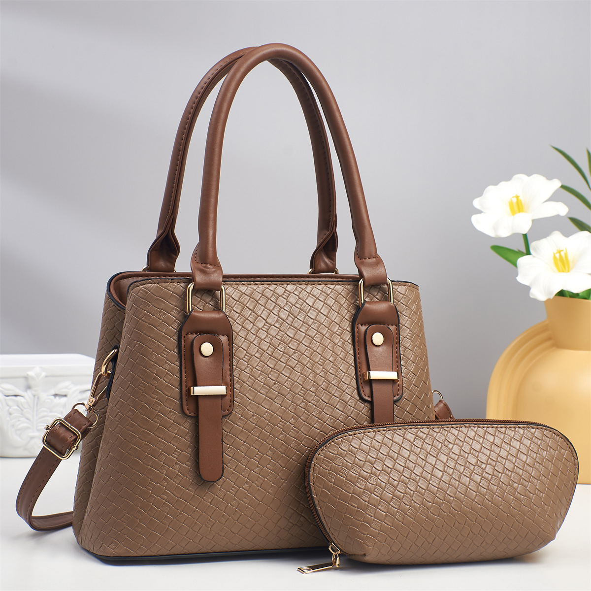 Cross-border foreign trade handbag for women, 2025 new style, fashionable women's bag, woven pattern, elegant commuting single-shoulder bag Specification drawing