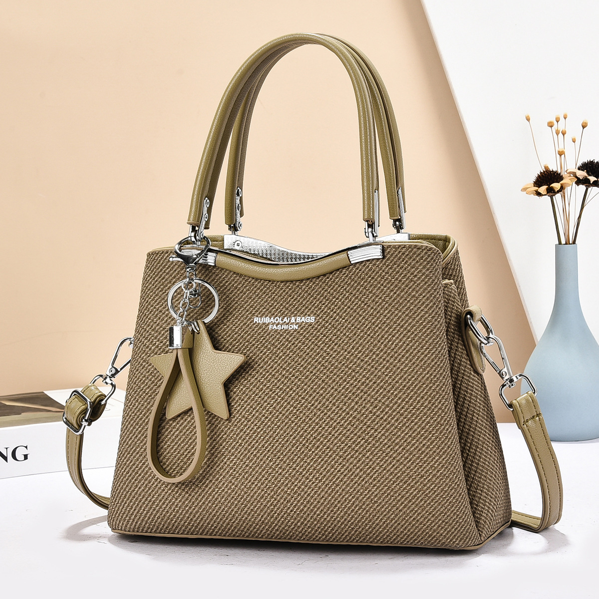 High-end crossbody handbag for women 2025 new summer soft leather, versatile and high-quality single-shoulder bag Application Scenario
