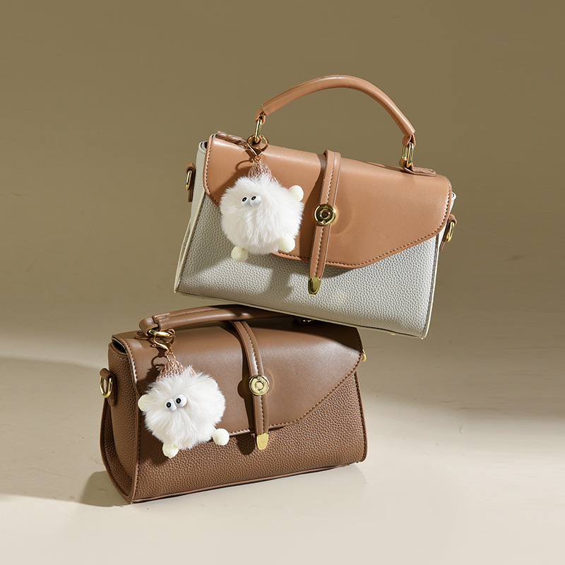 Retro, fashionable, simple and elegant 2025 early spring large-capacity new stylish ins hand-carry crossbody small square bag for women details Picture