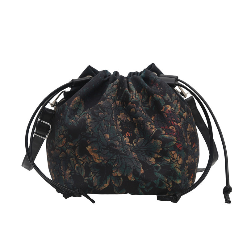2025 New style coin purse, new Chinese-style pleated bag, hand-held crossbody drawstring bag, lucky bag, mobile phone portable bag Item Picture