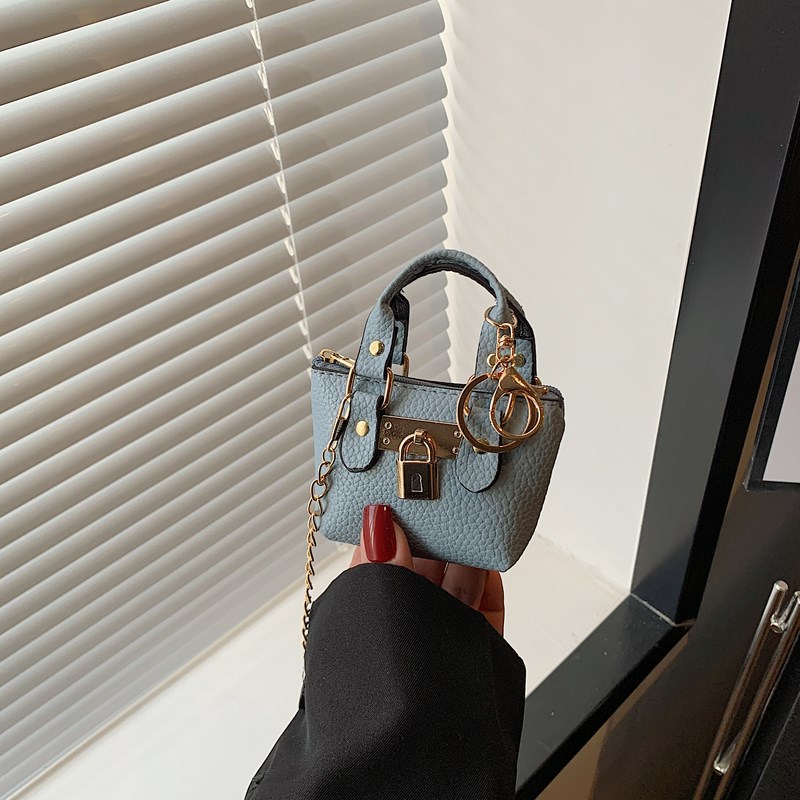 The new cross-border trendy women's bags are practical, versatile, retro and trendy single-shoulder crossbody handbags, small tote bags and bucket bags full figure