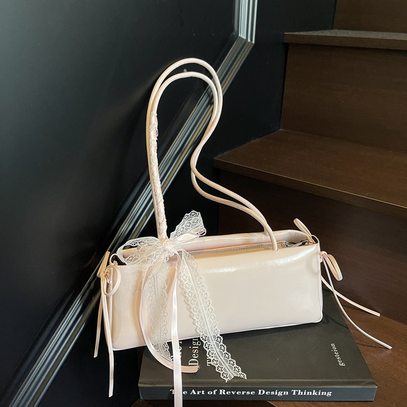 Korean style simple ins baguette bag for women 2025 new trendy and versatile commuter single-shoulder bag, casual bow underarm bag Application Scenario