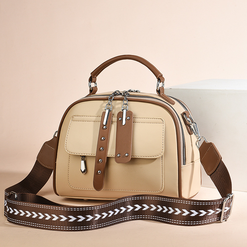 New women's trendy and fashionable single-shoulder bag for 2024, crossbody, from an export manufacturer. It is versatile and has a large capacity full figure
