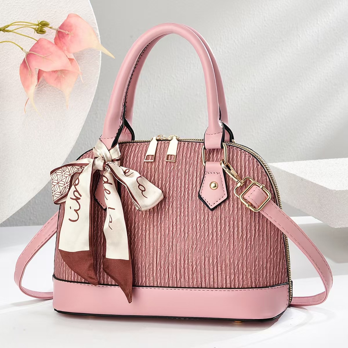 Foreign trade quality bags, European and American fashionable handbags, single-shoulder bags, large-capacity crossbody bags, shell bags, dinner bags details Picture