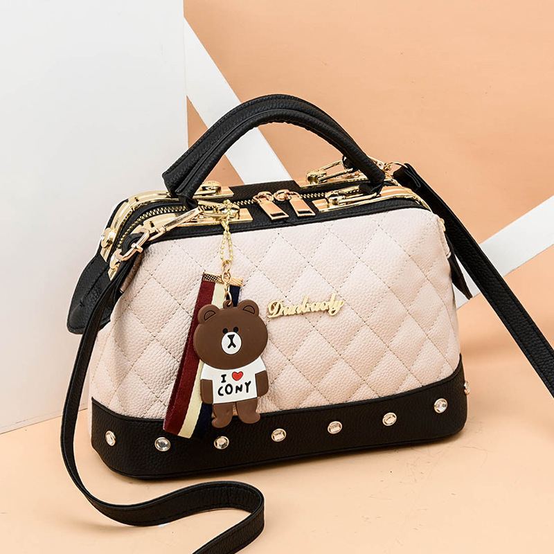 Box Bag 2024 Spring/Summer trendy new single-shoulder crossbody small bag, Korean-style fashionable women's bag manufacturer one-piece consignment Application Scenario